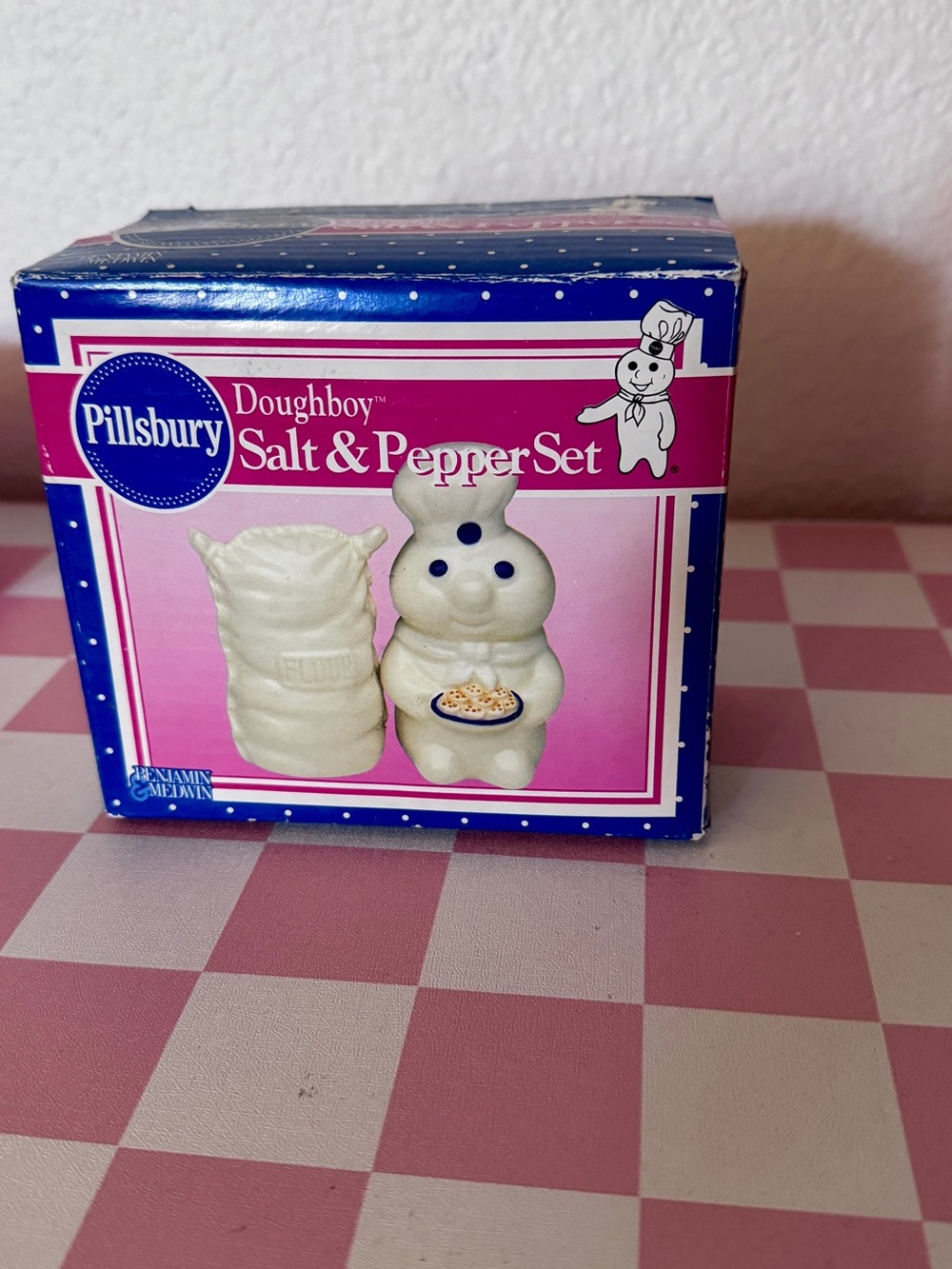 Vintage Pillsbury Doughboy Salt & Pepper Set - White